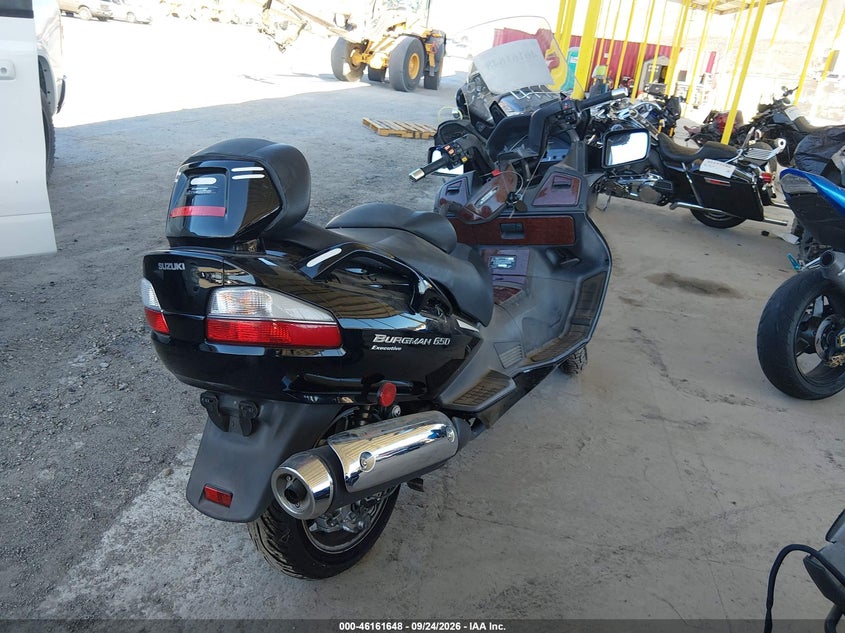 2008 Suzuki VIN JS1CP51BX82100235 IAAI salvage auction — NORMAL WEAR, Clear - Dealer Only (California), sold $375 on 2026-09-30 (photo 4)
