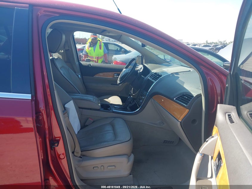 2013 Lincoln Mkx VIN 2LMDJ6JK8DBL25291 IAAI salvage auction — LEFT FRONT, Salvage (Texas), sold $800 on 2026-10-07 (photo 5)