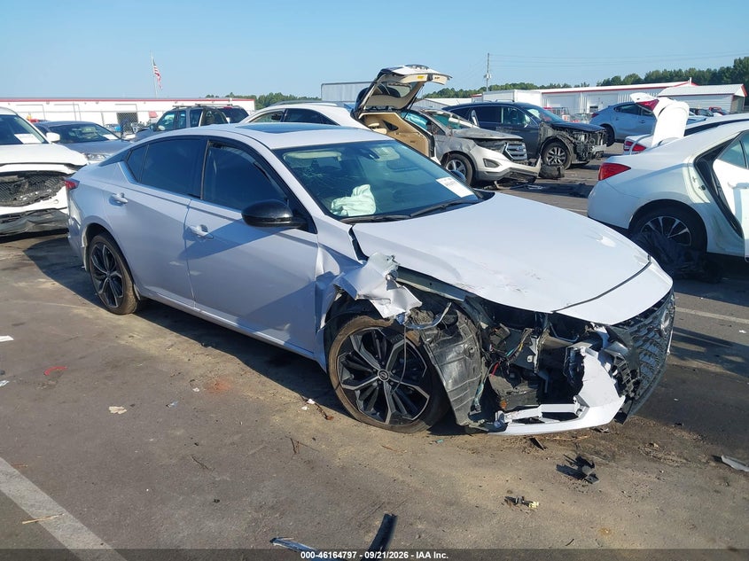 2025 Nissan Altima VIN 1N4BL4CW1SN349929 — IAAI salvage auction photo