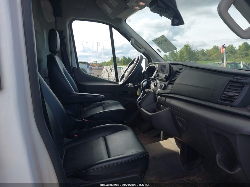 2025 Ford Transit VIN 1FTBR3U88SKB09832 IAAI salvage auction — RIGHT SIDE, Enterprise Vehicles Clear Only (New York), sold $31,450 on 2026-09-29 (photo 5)