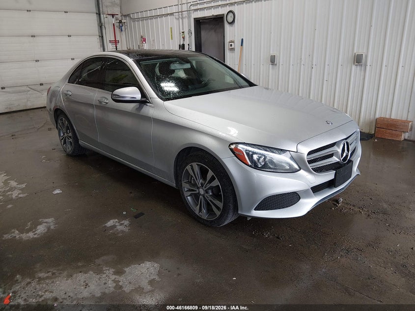 2016 Mercedes-Benz C-klasse VIN 55SWF4KB4GU100014 — IAAI salvage auction photo