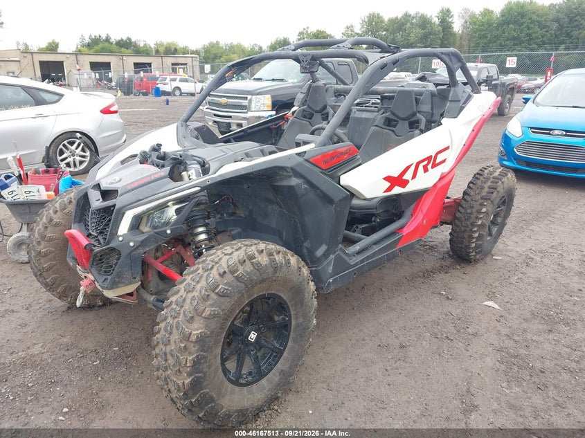 2025 Can-am/ brp Maverick VIN 3JBVPAV40SE000046 IAAI salvage auction — REAR END, Bill Of Sale (New York), sold $11,350 on 2026-10-07 (photo 2)
