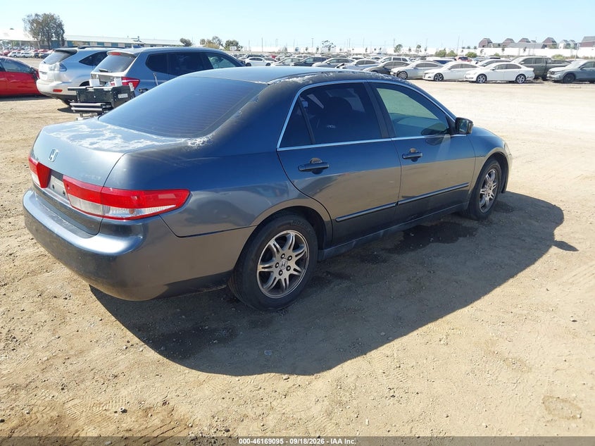 2004 Honda Accord VIN JHMCM56334C034355 IAAI salvage auction — Normal Wear & Tear, Clear, sold $725 on 2026-10-19 (photo 4)