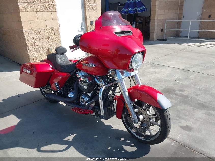 2023 Harley-davidson Street glide VIN 1HD1KBC26PB607265 IAAI salvage auction — LEFT FRONT, Wait Title, sold $6,000 on 2026-10-16 (photo 1)
