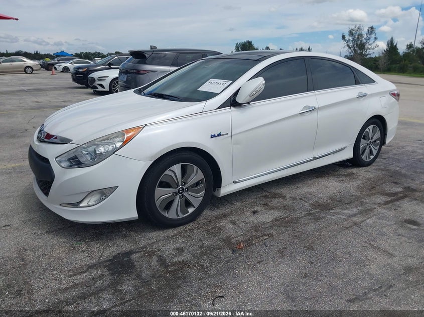 2014 Hyundai Sonata VIN KMHEC4A49EA116011 IAAI salvage auction — NORMAL WEAR, Clear (Florida), sold $25 on 2026-09-28 (photo 2)