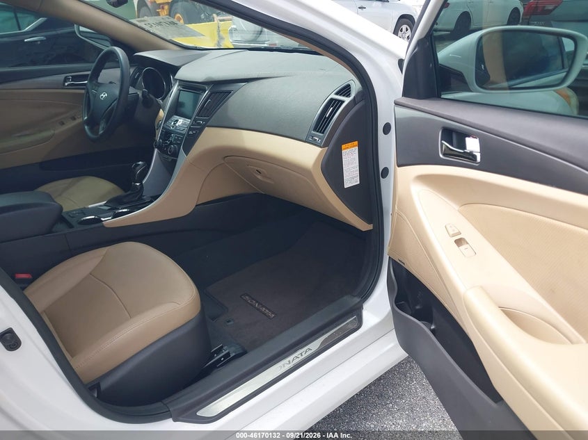 2014 Hyundai Sonata VIN KMHEC4A49EA116011 IAAI salvage auction — NORMAL WEAR, Clear (Florida), sold $25 on 2026-09-28 (photo 5)