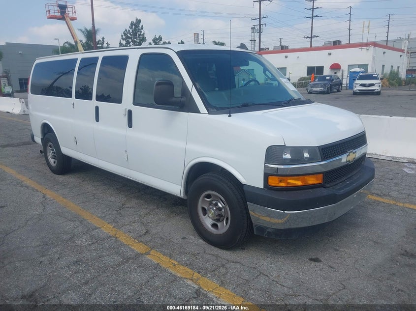 2018 Chevrolet Express 3500 VIN 1GAZGPFG4J1305022 — IAAI salvage auction photo
