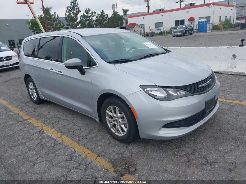 2022 Chrysler Voyager VIN 2C4RC1CG7NR131095 — IAAI salvage auction photo