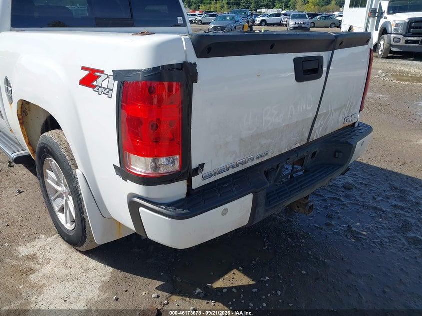 2007 Gmc Sierra 1500 VIN 2GTEK13Y371511062 IAAI salvage auction — NORMAL WEAR, Original (New Hampshire), sold $1,000 on 2026-10-12 (photo 6)