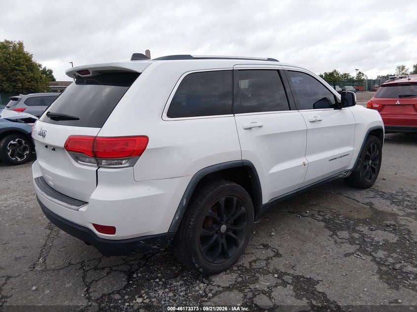 2014 Jeep Grand cherokee VIN 1C4RJFAGXEC372096 IAAI salvage auction — NORMAL WEAR, Clear (Pennsylvania), sold $1,300 on 2026-09-27 (photo 4)