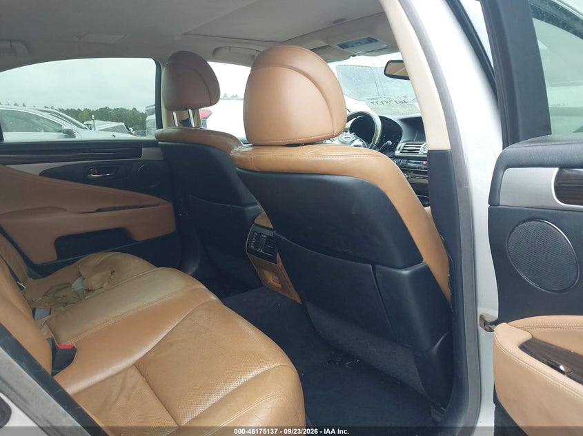 2013 Lexus Ls VIN JTHBL5EF3D5116875 IAAI salvage auction — FRONT END, Salvage (North Carolina), sold $750 on 2026-10-27 (photo 8)