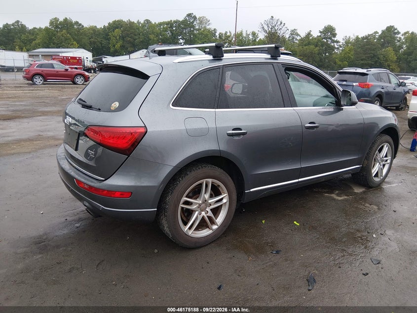 2015 Audi Q5 VIN WA1LFAFP7FA051062 IAAI salvage auction — WATER/FLOOD, Clear (Virginia), sold $1,325 on 2026-10-26 (photo 4)