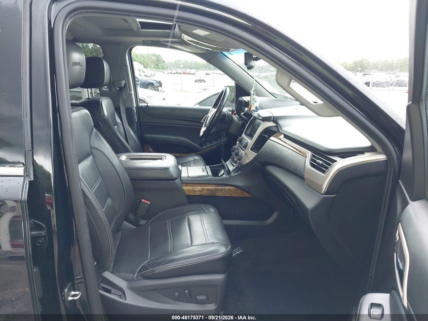 2017 Gmc Yukon VIN 1GKS1CKJ2HR361173 IAAI salvage auction — REAR END, Wait Title, sold $10,050 on 2026-10-26 (photo 5)