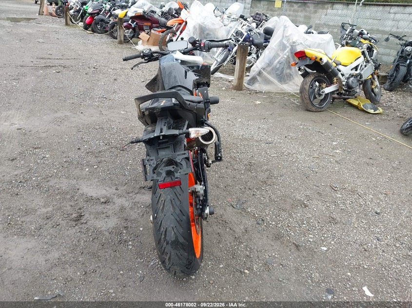 2022 Ktm 890 adventure VIN VBKTU9409NM830765 IAAI salvage auction — LEFT SIDE, Wait Title, sold $525 on 2026-10-14 (photo 6)