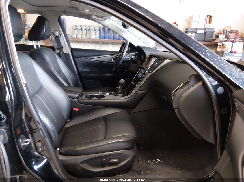 2016 Infiniti Q50 VIN JN1EV7AR4GM345941 IAAI salvage auction — NORMAL WEAR, Clear (Virginia), sold $25 on 2026-10-11 (photo 5)