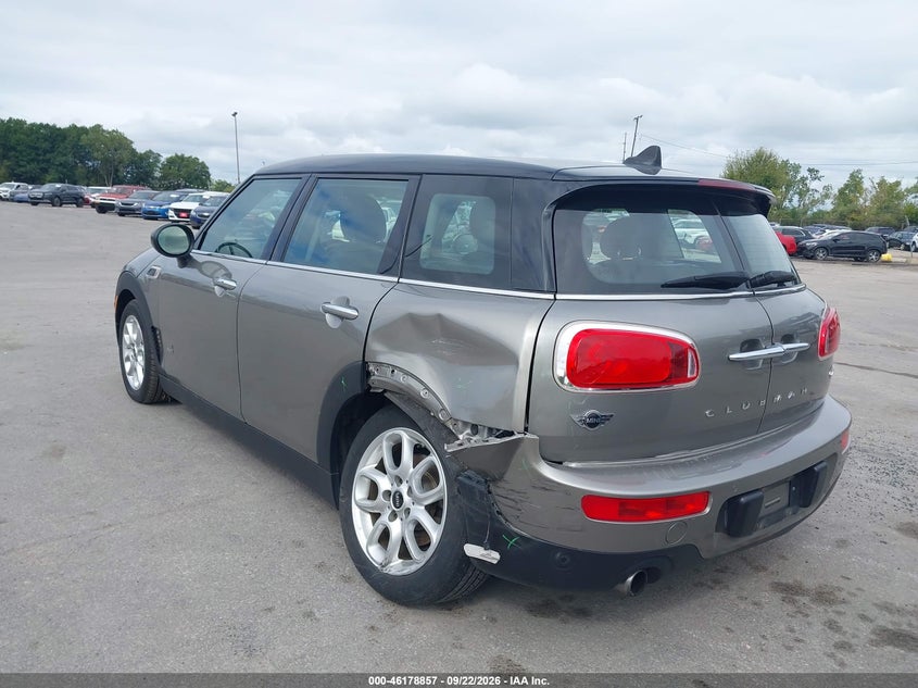2017 Mini Clubman VIN WMWLU1C58H2F27279 IAAI salvage auction — REAR END, Salvage (Ohio), sold $3,800 on 2026-10-02 (photo 3)