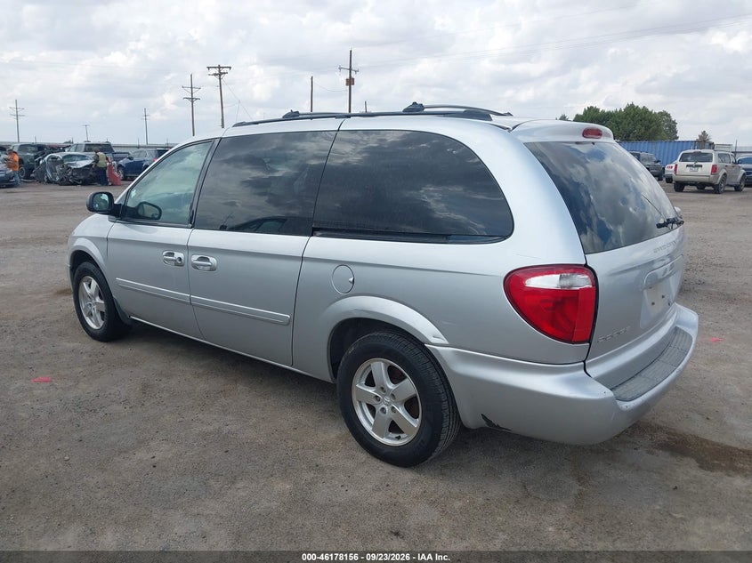 2005 Dodge Grand caravan VIN 2D4GP44LX5R167438 IAAI salvage auction — NORMAL WEAR, Clear (Texas), sold $250 on 2026-10-07 (photo 3)