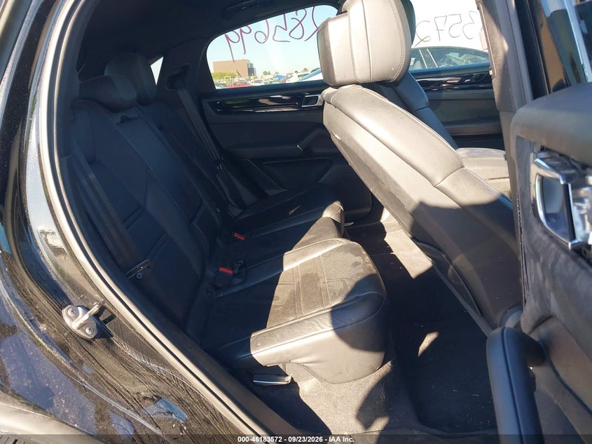 2020 Porsche Cayenne VIN WP1BB2AYXLDA57269 IAAI salvage auction — SIDE, Salvage, sold $23,900 on 2026-10-19 (photo 8)