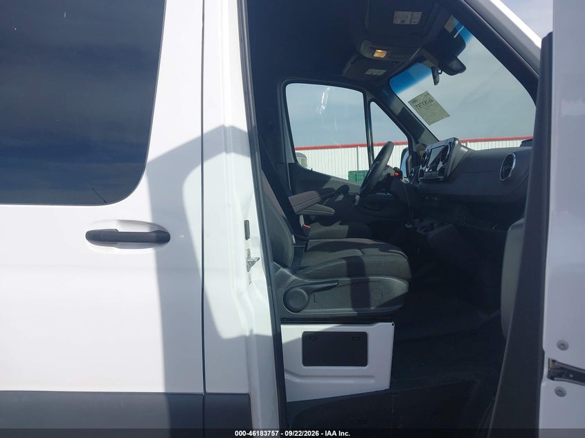 2026 Mercedes-benz Sprinter VIN W1Z4KFHY6TT612058 IAAI salvage auction — LEFT REAR, Enterprise Vehicles Clear Only (Washington), sold $27,000 on 2026-09-27 (photo 5)