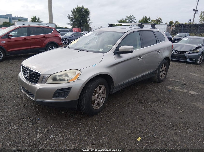 2011 Volvo Xc60 VIN YV4952DL4B2197896 IAAI salvage auction — RIGHT FRONT, Salvage (Pennsylvania), sold $0 on 2026-10-04 (photo 2)