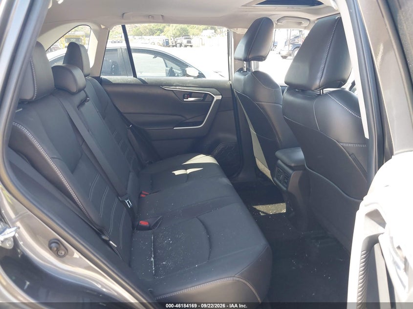 2021 Toyota Rav 4 VIN 2T3C1RFV4MC172214 IAAI salvage auction — ROLLOVER, Salvage (California), sold $7,800 on 2026-10-03 (photo 8)
