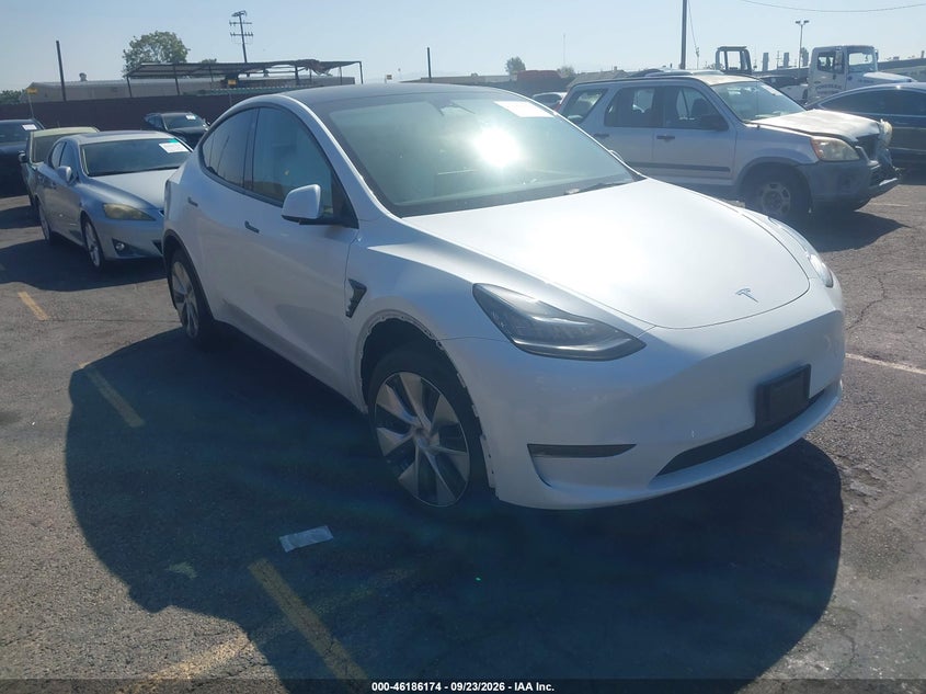 2023 Tesla Modelo y VIN 7SAYGDEE1PA091639 — IAAI salvage auction photo