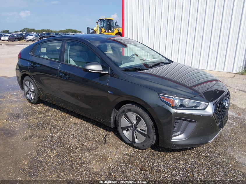 2020 Hyundai Ioniq VIN KMHC65LC0LU221041 — IAAI salvage auction photo