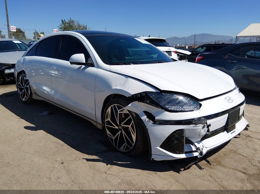 2024 Hyundai Ioniq 6 VIN KMHM54AAXRA074014 — IAAI salvage auction photo