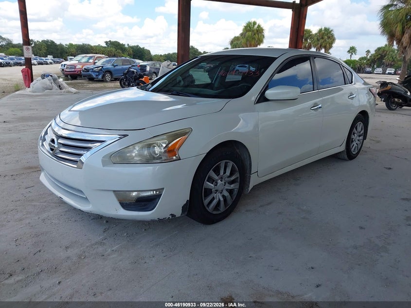 2015 Nissan Altima VIN 1N4AL3AP8FN392090 IAAI salvage auction — NORMAL WEAR, Salvage Title, sold $0 on 2026-10-22 (photo 2)