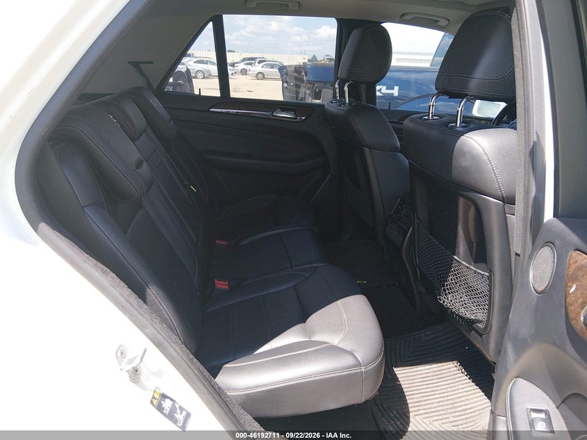 2012 Mercedes-benz M-klasse VIN 4JGDA5HB6CA054799 IAAI salvage auction — NORMAL WEAR, Original (Texas), sold $3,575 on 2026-10-05 (photo 8)