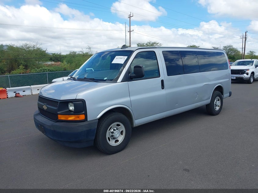 2017 Chevrolet Express 3500 VIN 1GAZGNFG7H1301593 IAAI salvage auction — NORMAL WEAR, Sf97 (Hawaii), sold $8,600 on 2026-10-06 (photo 2)