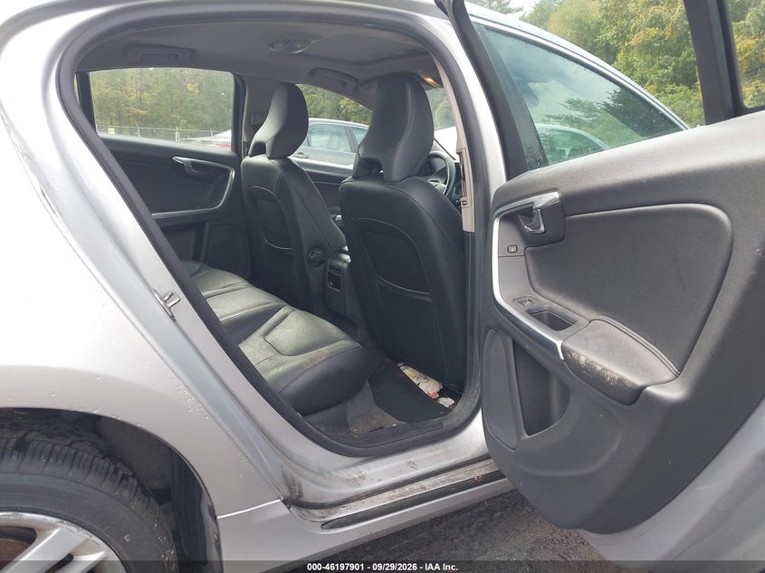 2015 Volvo S60 VIN YV1612TB1F2306597 IAAI salvage auction — VANDALISM, Clear (Massachusetts), sold $350 on 2026-10-02 (photo 8)