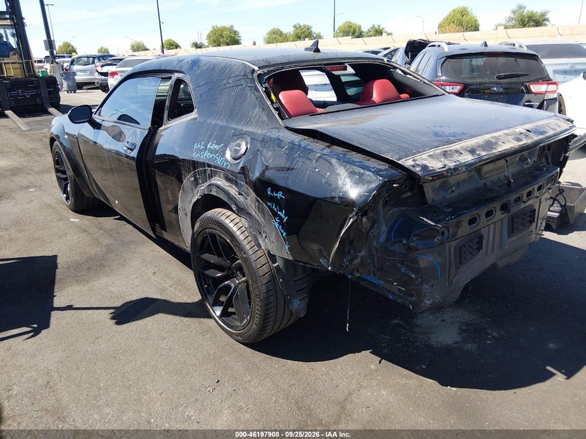 2019 Dodge Challenger VIN 2C3CDZFJ7KH607134 IAAI salvage auction — REAR END, Wait Title, sold $18,125 on 2026-10-09 (photo 3)