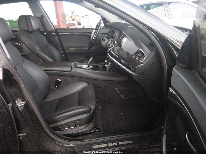 2010 BMW 5 series VIN WBASN4C53AC209464 IAAI salvage auction — NORMAL WEAR, Clear-Dealer Only (Arizona), sold $1,450 on 2026-10-08 (photo 5)