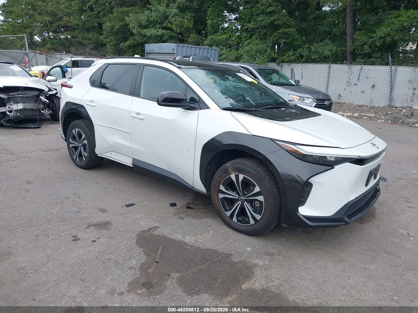 2024 Toyota Bz4x VIN JTMABACA8RA069289 — IAAI salvage auction photo