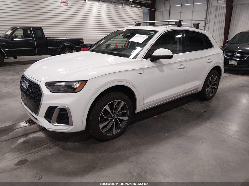 2024 Audi Q5 VIN WA1EAAFY4R2070344 IAAI salvage auction — NORMAL WEAR, Salvage Title, sold $25 on 2026-10-05 (photo 2)