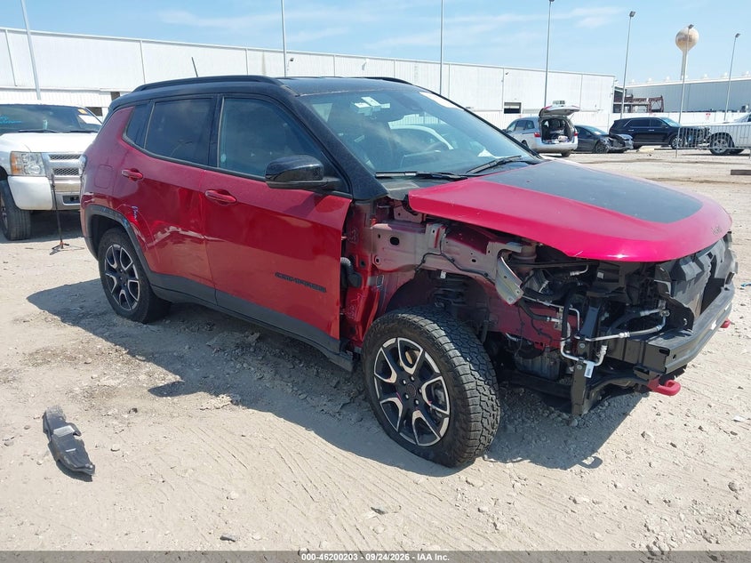 2025 Jeep Compass VIN 3C4NJDDN6ST621989 — IAAI salvage auction photo