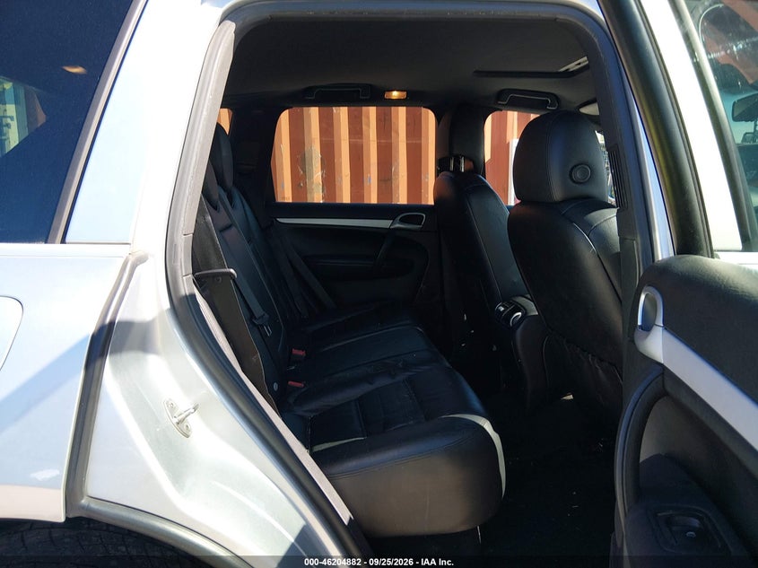 2008 Porsche Cayenne VIN WP1AA29P88LA17974 IAAI salvage auction — NORMAL WEAR, Clear (Maryland), sold $525 on 2026-10-12 (photo 8)