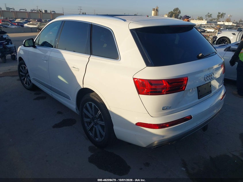2019 Audi Q7 VIN WA1LAAF78KD038327 IAAI salvage auction — ROOF, Wait Title, sold $12,100 on 2026-10-09 (photo 3)