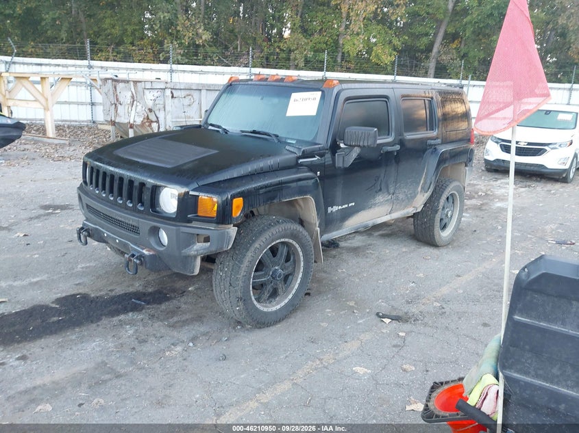 2007 Hummer H3 VIN 5GTDN13E178200972 IAAI salvage auction — NORMAL WEAR, Clear (Michigan), sold $850 on 2026-10-08 (photo 2)