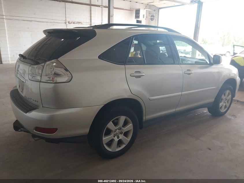 2005 Lexus Rx VIN 2T2HA31U15C055634 IAAI salvage auction — NORMAL WEAR, Clear (Minnesota), sold $1,300 on 2026-10-04 (photo 4)