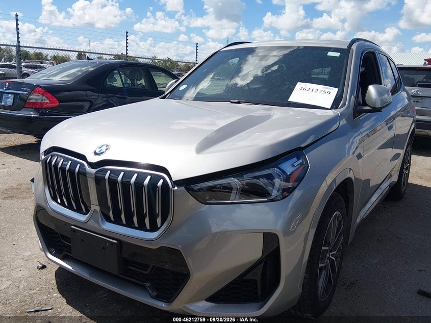 2026 BMW X1 VIN WBX73EF07T5738575 IAAI salvage auction — RIGHT FRONT, Salvage Title, sold $20,000 on 2026-10-09 (photo 2)