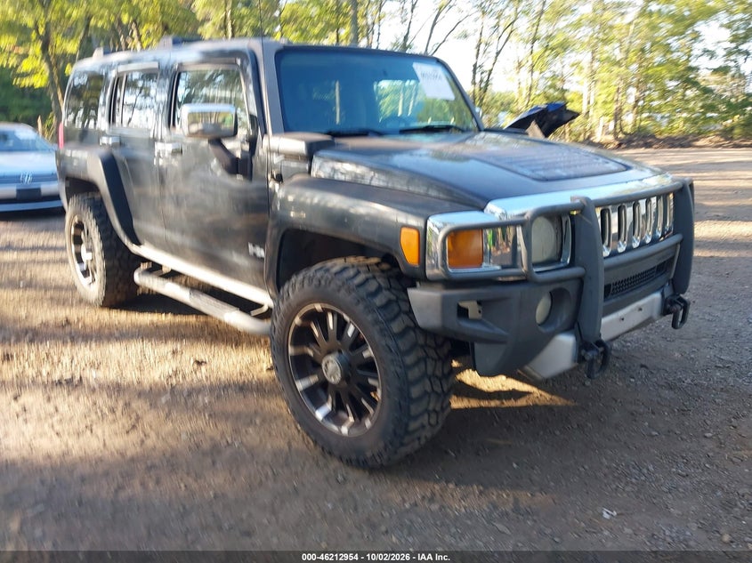 2008 Hummer H3 VIN 5GTEN13E688148339 IAAI salvage auction — NORMAL WEAR, Clear (Virginia), sold $725 on 2026-10-13 (photo 1)
