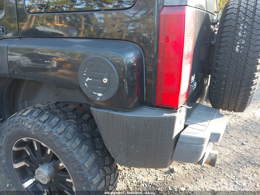 2008 Hummer H3 VIN 5GTEN13E688148339 IAAI salvage auction — NORMAL WEAR, Clear (Virginia), sold $725 on 2026-10-13 (photo 6)