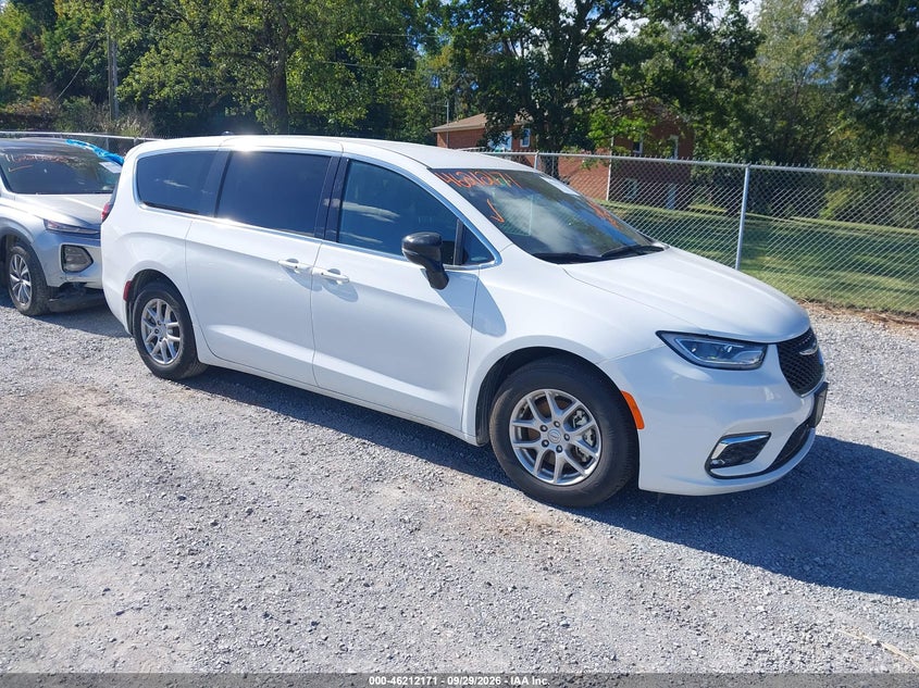 2026 Chrysler Pacifica VIN 2C4RC1BG5TR185686 — IAAI salvage auction photo