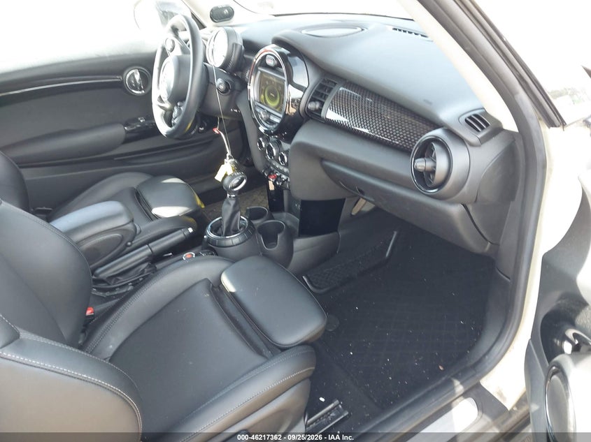 2017 Mini Hard top VIN WMWXP7C54H2A44545 IAAI salvage auction — FRONT END, Salvage Title, sold $2,500 on 2026-10-17 (photo 5)