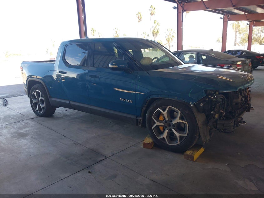 2022 Rivian R1t VIN 7FCTGAAA6NN006105 — IAAI salvage auction photo