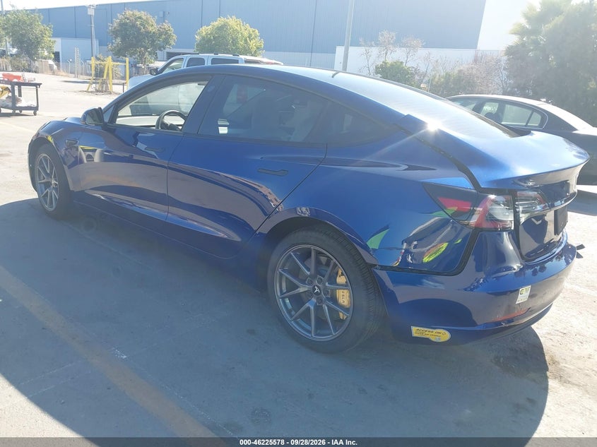 2022 Tesla Model 3 VIN 5YJ3E1EA4NF164611 IAAI salvage auction — REAR END, Salvage Title, sold $5,400 on 2026-10-16 (photo 3)