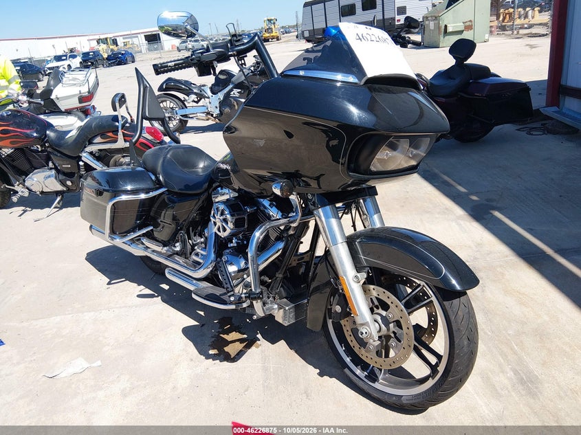 2015 Harley-davidson Fltrxs VIN 1HD1KTM10FB623603 IAAI salvage auction — THEFT, Original (Texas), sold $3,850 on 2026-10-15 (photo 1)