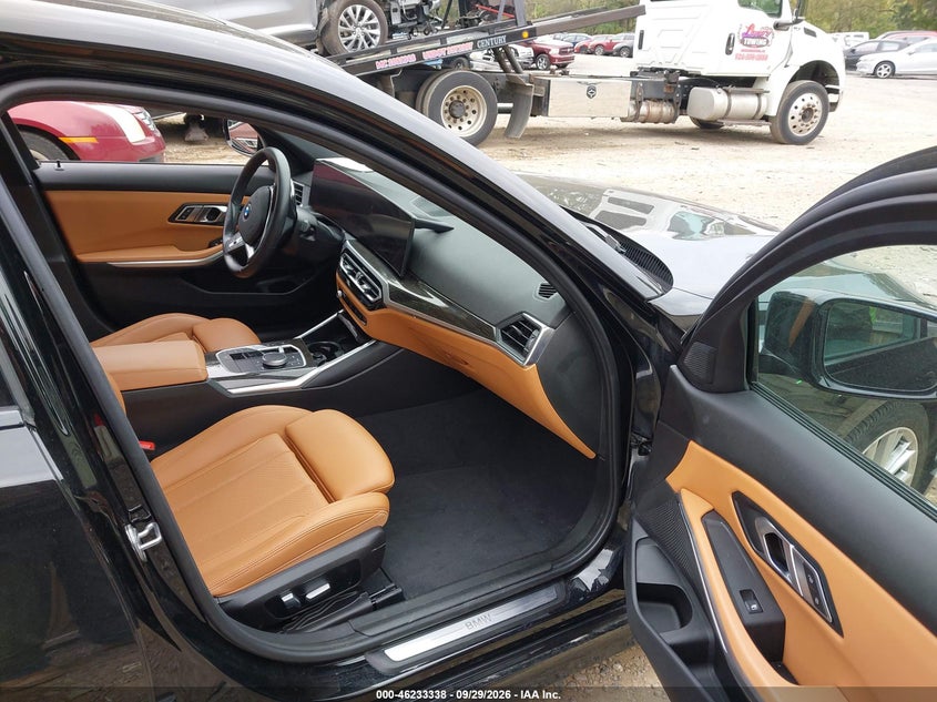 2023 BMW 3er VIN 3MW89FF02P8D04642 IAAI salvage auction — REAR END, Salvage Title, sold $17,500 on 2026-10-10 (photo 5)